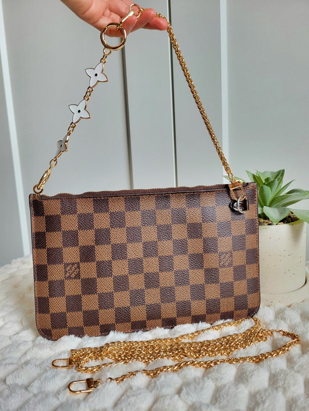 💕LOUIS VUITTON Neverfull Damier Ebene "CERISE" Mm/Gm Clutch Wristlet Crossbody